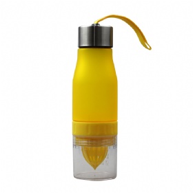 Gift 650ml Water Bottle plastic Fruit infusion bottle Infuser Drink Outdoor Sports Juice lemon Portable Water garrafa